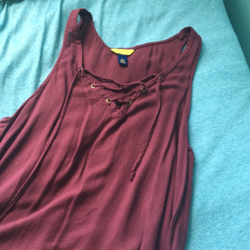 burgundy tank top